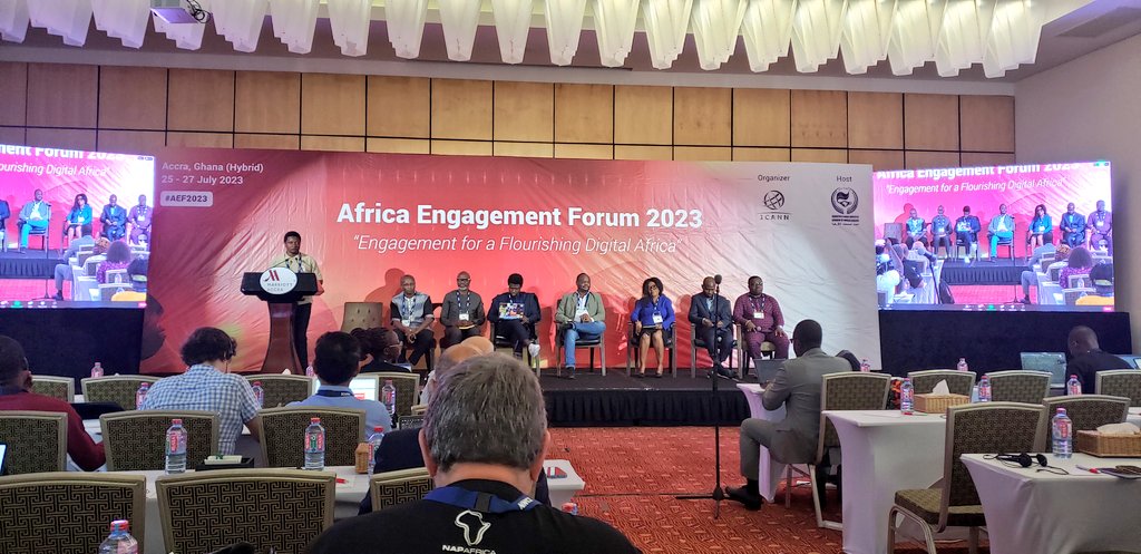 BELLOGaniath's tweet photo. Le panel 1 du jour 2 de l'Africa Engagement Forum 2023 vient de  finir. Un podium pour les représentants des organisations de soutien et comités consultatifs sur les processus d'élaboration de politiques de travail et sur les sujets d'actualités en Afrique. #AEF2023 #AFRALOGA23 https://t.co/CZUsGmNk3d