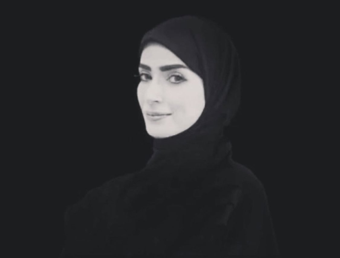 Nada_AlBalushi's tweet photo. ما أقسى الفقد والرحيل المفجع .ولكن لا اعتراض على مشيئة الرحمن..
ربي استودعك الحبيبة هلالة فاكرم نزلها ووسع مدخلها.. ربي اسكنها فردوسك الأعلى من غير حساب ولاسابقة عذاب.
خالص التعازي لأهل الفقيدة.. ربط الله على قلوبكم والهمكم الصبر.
#هلالة_الحمداني_في_ذمة_الله https://t.co/36FK2yXzep