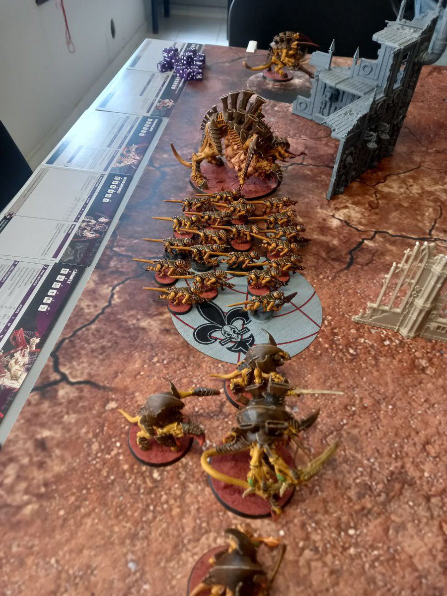 enclavedejuego's tweet photo. Probando la nueva edición de #40k en #enclavedejuego. Las gambas intergalácticas aplastan a los necrones pero les dejan con ganas de una sabrosa revancha. Seguiremos informando.
#warhammer40k #warhammer #wargames #necrones #tiranidos https://t.co/n1HeSBcoWP