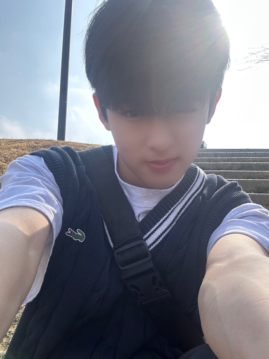 YOUNITE_twt's tweet photo. 드디어 올린당✌️

#우노 #WOONO https://t.co/JHUxibV5C0