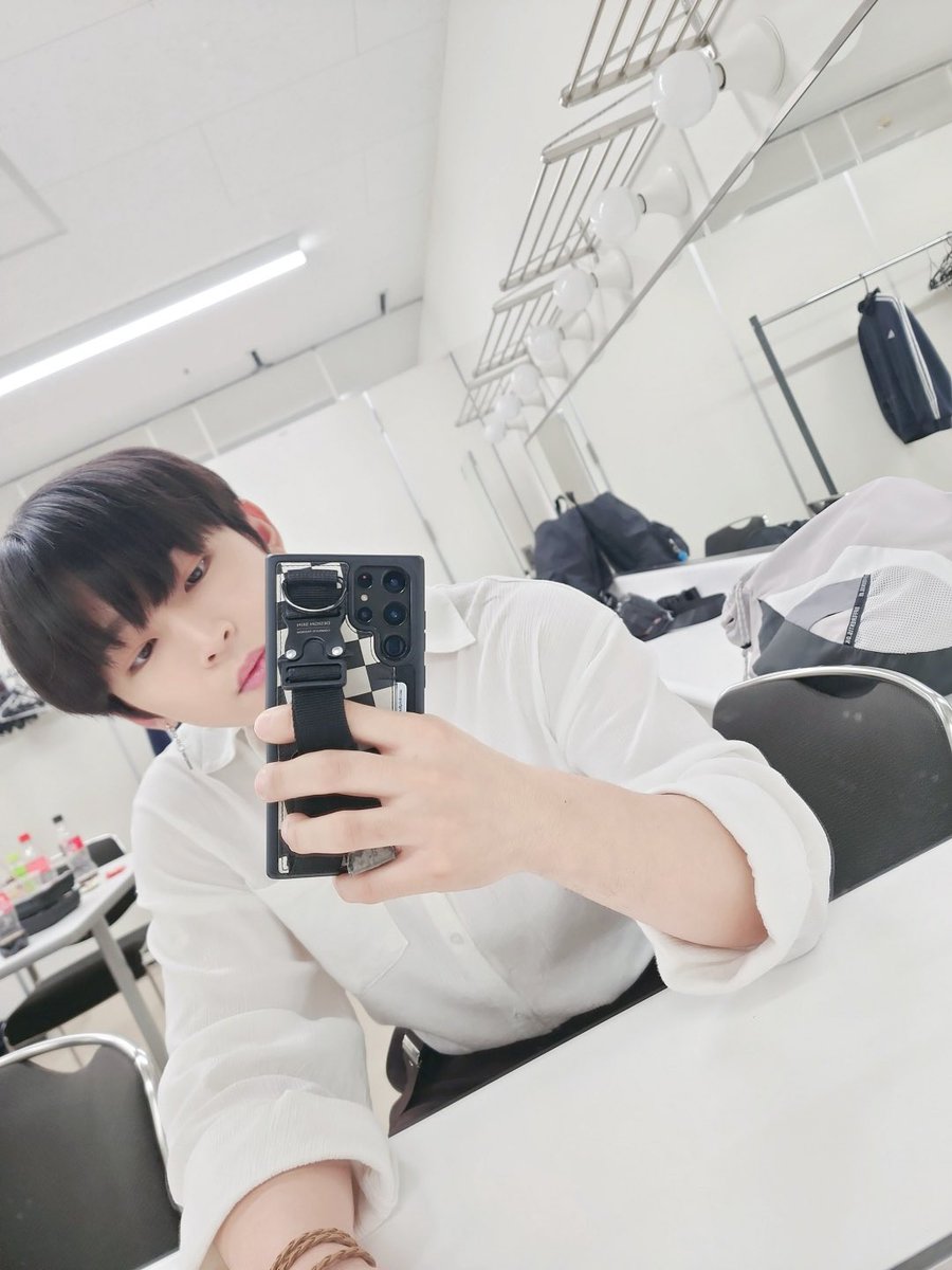 official_ONEUS's tweet photo. [#이도]
♡ https://t.co/OD1HaOyBLS
