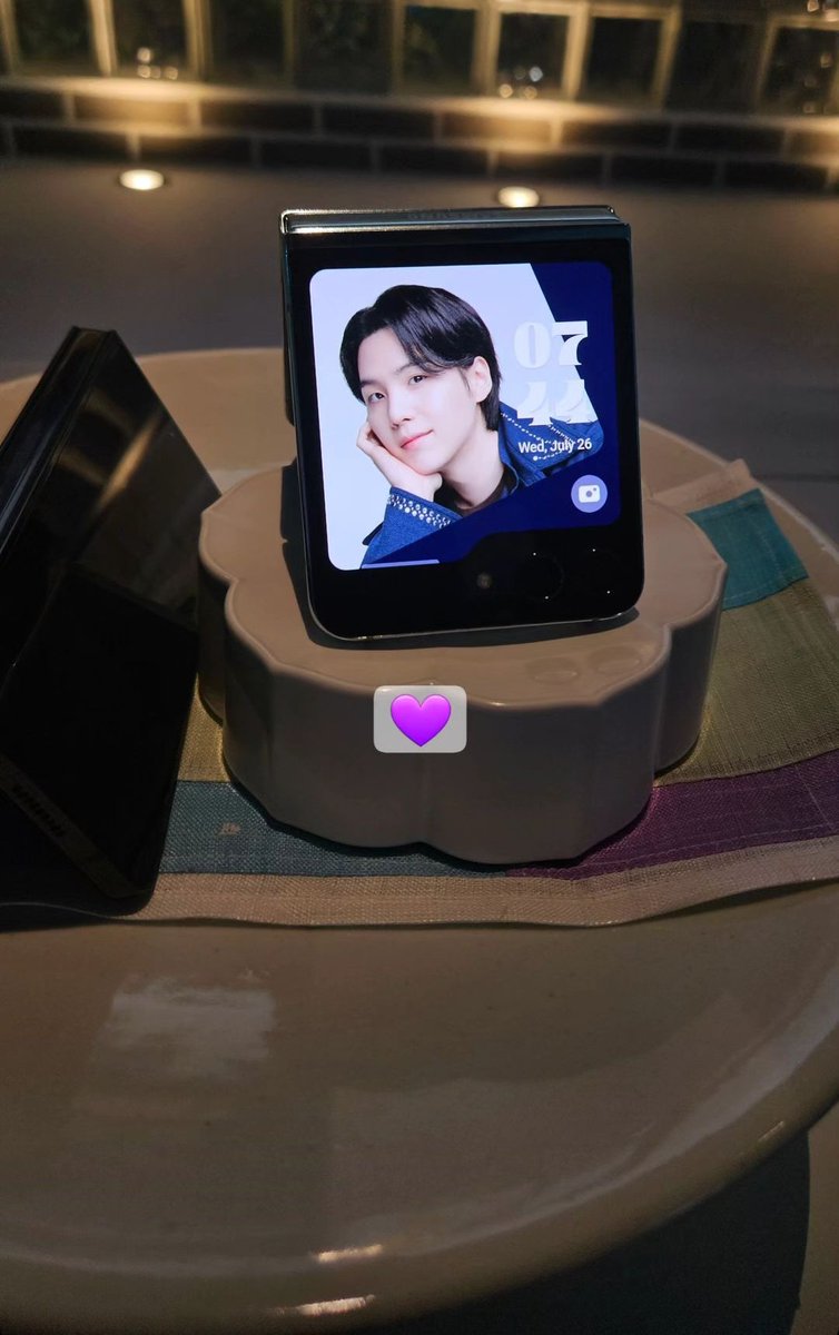 BTS_TAEHYUNGO's tweet photo. My first ever temple card 💜~~~™
#Suga https://t.co/p4JupAsaaz