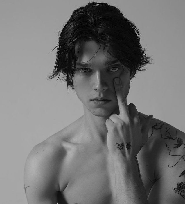 HOFGDR_OFFY's tweet photo. 14. @hof_parker 

𝑭𝒖𝒄𝒌, 𝑴𝒂𝒓𝒓𝒚 𝒐𝒓 𝑲𝒊𝒍𝒍?❤️‍🔥 https://t.co/9a0oRJF9UL