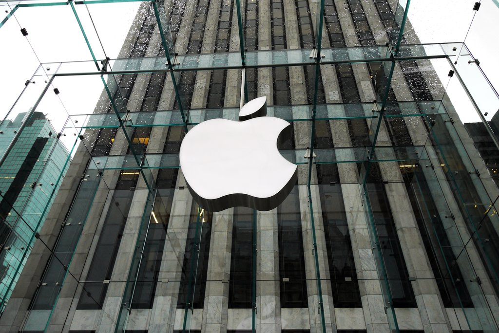 A competition policy professor hit Apple with a proposed class action Tuesday in United Kingdom antitrust court, bringing app developers' ongoing fight over the technology giant's ironclad control over the App Store to the U.K. https://t.co/epaRqWSIK3 https://t.co/r0dMIqlNGX