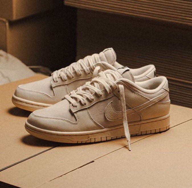 RT @snkr_twitr: AD: Few sizes in stock 
Nike Dunk Low PRM ‘Light Orewood Brown’ 

Shop -> https://t.co/zsoYJHp34Y https://t.co/k40UuNfrpn