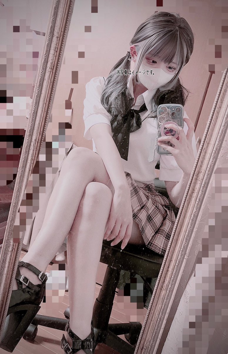 Nekota_Ivu's tweet photo. 今日、偽JKみたいな格好してた。 https://t.co/CyKrLHq80c