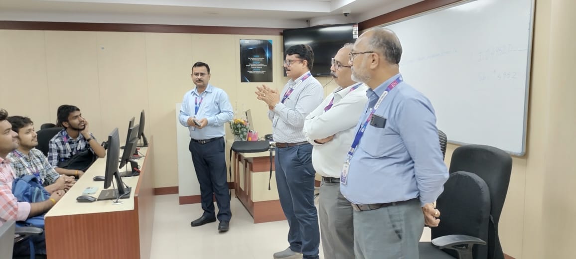 The Batch of 2021 POs and TOs of batch 2023 for Evaluation Test at the SBILD Vashi were interacted by our President Com. Mohan Gohil and General Secretary Com. Manohar Devrukhkar, and were enrolled as Members of Association.

facebook.com/10008115238795…