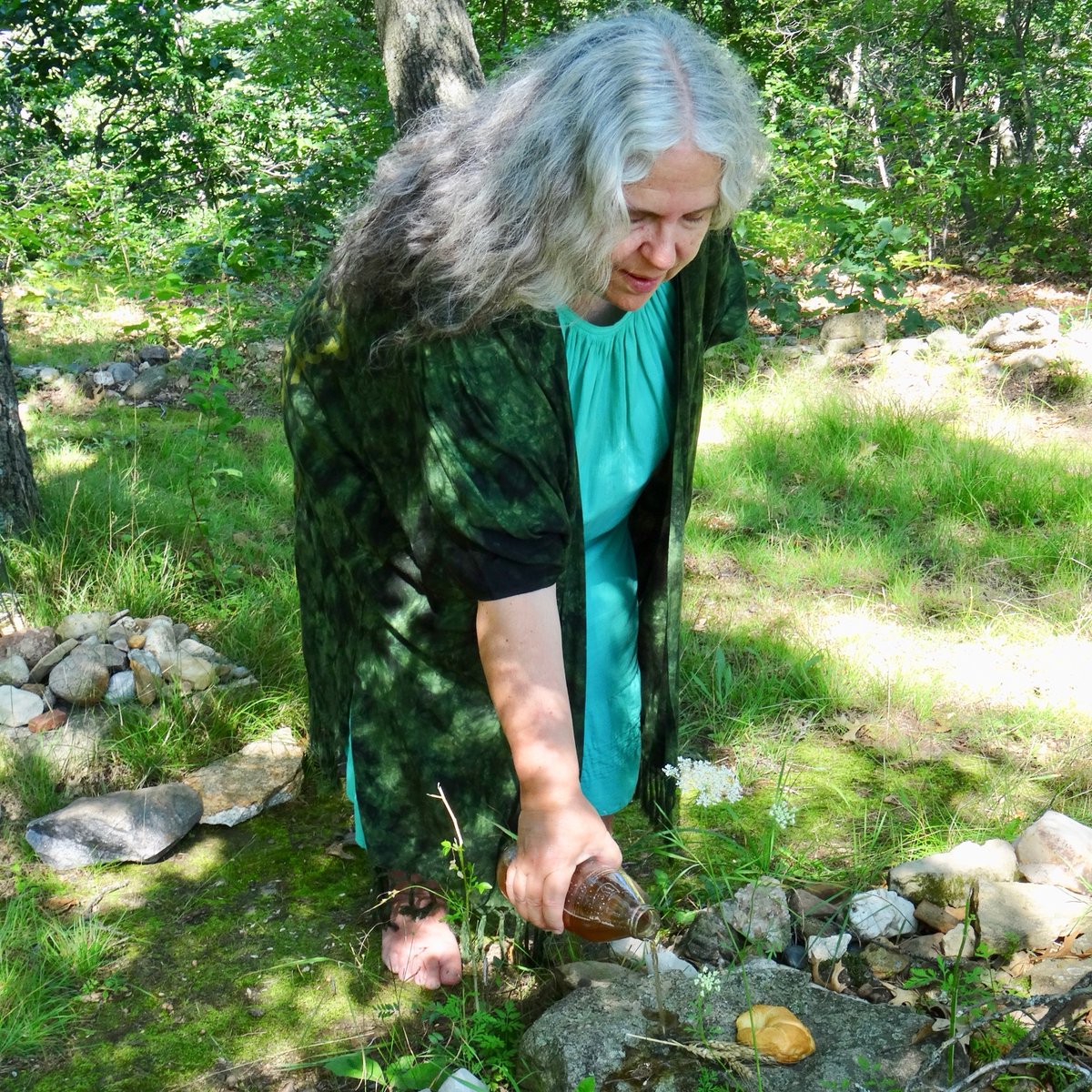 Selena_Fox's tweet photo. Celebrate #Lughnasadh with #Mint #Potions #Charms #Pagan #Druid #Witch #Wicca #Rituals. Join me OnLine this Saturday, July 29 from 1:30-2:30pm CDT for my newest #Lughnasa workshop via zoom livestream. Register by Thursday night, July 27 to take part: https://t.co/Jqw5uM7VjM https://t.co/ZvjTV9usOV
