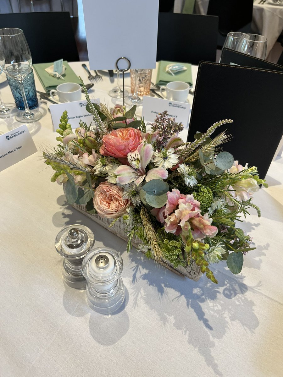 BecsJMorris's tweet photo. Brilliant event last night @unisouthampton big THANK YOU to all those working behind the scenes that pulled it together @EventsUoS @UoSPrintCentre @UoSCatering https://t.co/enH43Li3U7