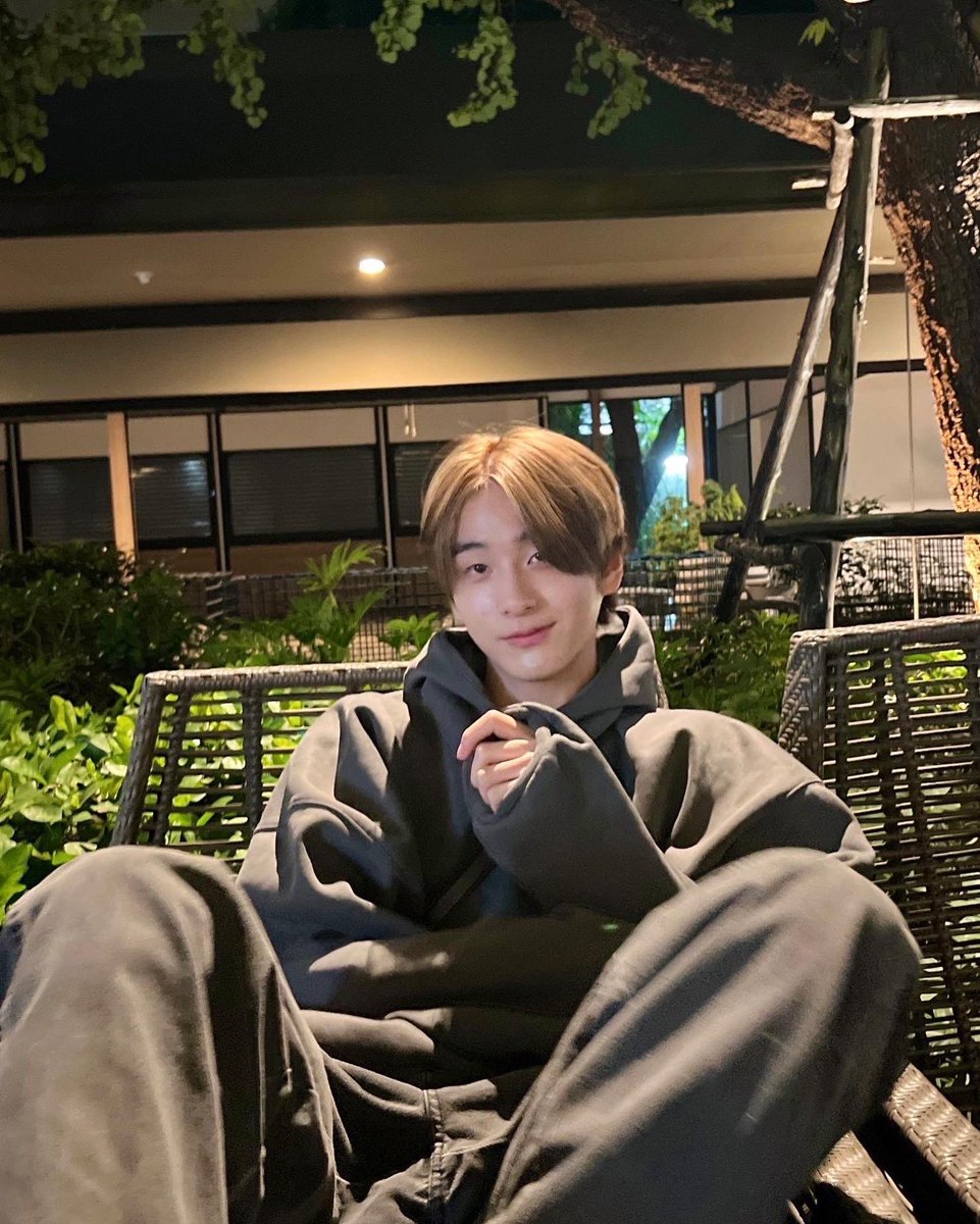 mytaddyth's tweet photo. 🧸 : Black Black Black🖤✨ (2) https://t.co/kwqr2mSO1A