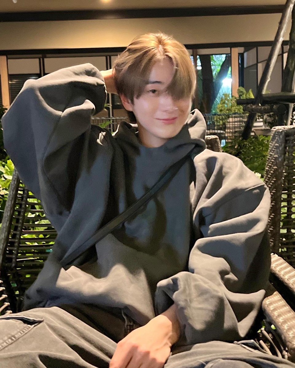 mytaddyth's tweet photo. 🧸 : Black Black Black🖤✨ (2) https://t.co/kwqr2mSO1A