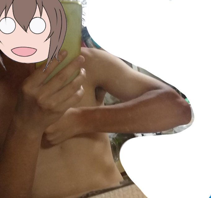 ,
  ∧( ∧
   (c*○ヮ○)腕の黒さよ·····
 💪🍊J
⊂し ⌒J 