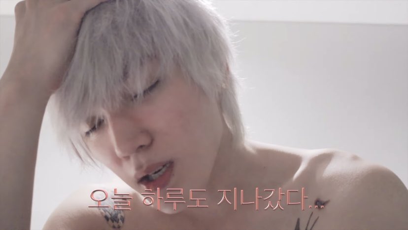 for taeyong tweet media