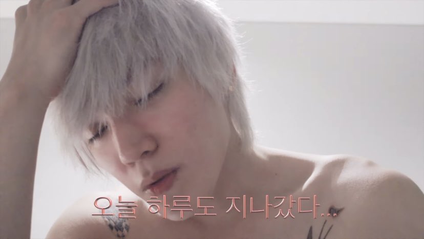 for taeyong tweet media