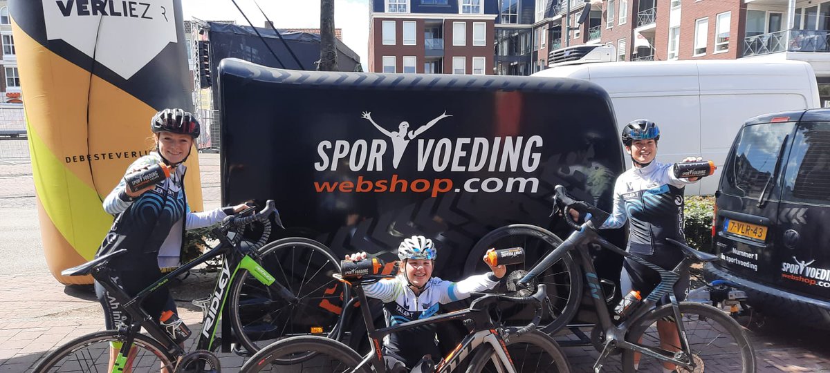 Proud to be sponsored by sportvoedingwebshop.com

#DareToBeDifferent #CyclingDoneDifferently