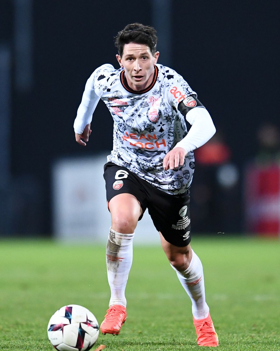 FCL_Fans's tweet image. 🗓️ Programmation 🗓️

C'est officiel nous avons la date du retour de la ligue 1. 
Pour notre club cela va se faire le samedi 12 août  à 21 h contre le Paris Saint-Germain au Parc des Princes.

Le match sera diffusé sur Canal+ sport.

Votre pronostic ? 
#match #Ligue1UberEats #FCL