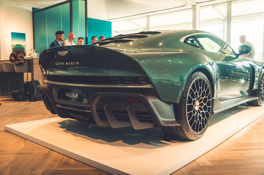 autocar's tweet photo. Aston Martin's limited-run, 705bhp Valour has sold out within two weeks of its unveiling as a manual-shifting special edition inspired by the Victor https://t.co/8PpnwmYMEW https://t.co/ZdHbHx8WwP