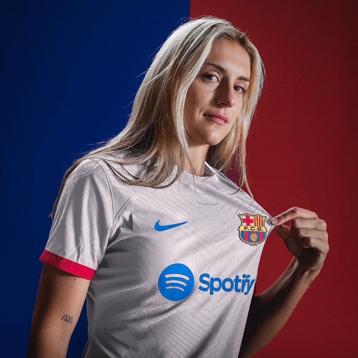 gutiifcb's tweet photo. 🚨 SORTEO DE LA NUEVA CAMISETA VISITANTE DEL BARÇA DE LA TEMPORADA 2023-2024‼️

👉🏼 Para participar:

1️⃣ RT y LIKE al tuit
2️⃣ Seguir a @SR_TWISTED y a @gutiifcb 

⚠️ El ganador se anuncia el 2 de Agosto.

🍀 ¡Mucha suerte a todos! https://t.co/Fvhg20j3i1