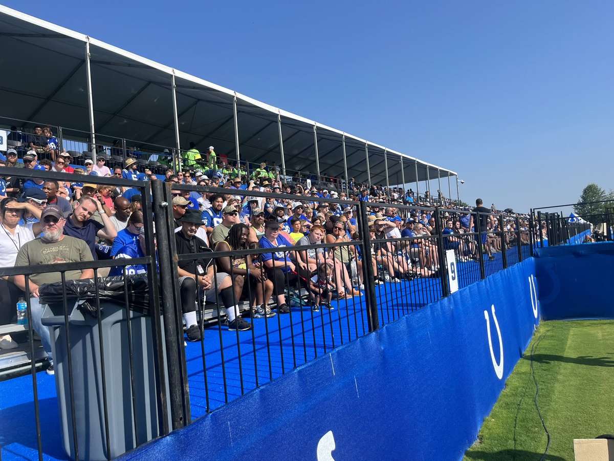 DomMirandaTV's tweet photo. #Colts training camp is here. Packed house at Grand Park. @WTHRcom https://t.co/QkKNZfc9KS