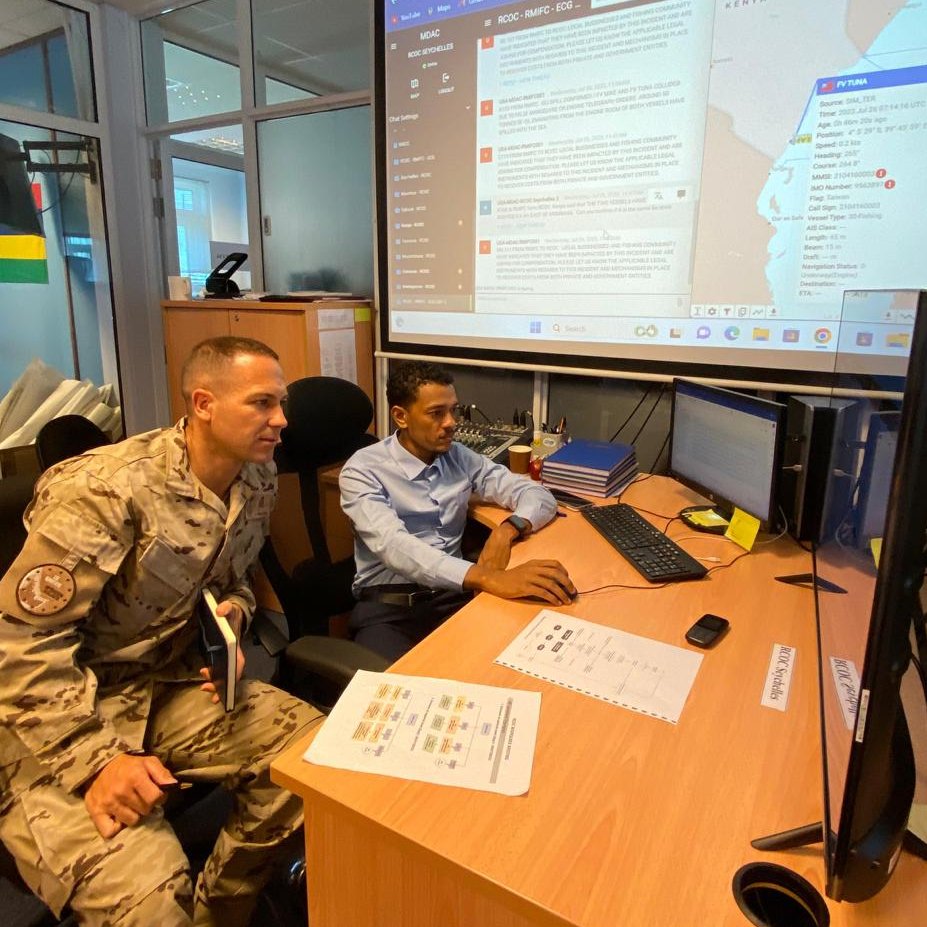 EUNAVFOR's tweet photo. #OperationAtalanta is fully committed to supporting regional maritime security architectures in the #NWIO and #RedSea
@eu_eeas @CrimarioII https://t.co/8Peuy7tAcf