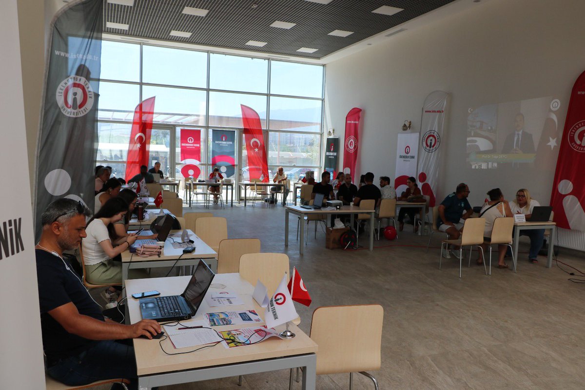 isteEduTr's tweet photo. İSTE’DE TERCİH GÜNLERİ BAŞLADI
İskenderun Teknik Üniversitesi’nde (İSTE) üniversite adayları için Tercih günleri başladı. 
https://t.co/AcALcejkGv https://t.co/n6RrSbxPsb