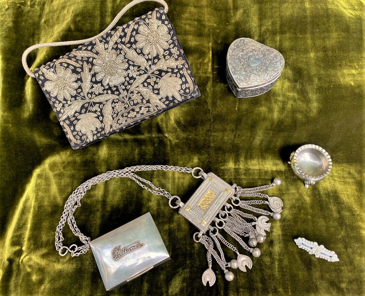 ObjectsUDesire tweet media