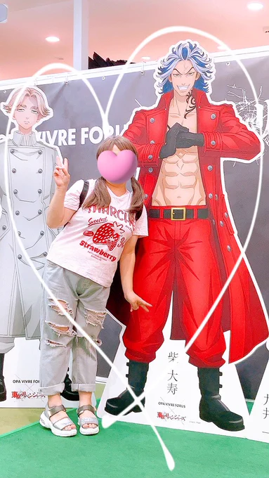 横浜ビブレ行ったら偶然りべのパネルあって撮った 