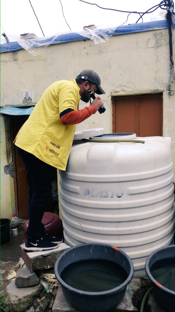 KasareDhee90321's tweet photo. @indore #embed 26.7.23वार्ड18मारुतिनगर चौपाल के दौरनलार्वा चेककिया.मॉड्यूल2 के मiध्यमसे डेंगूमलेरिया बिमारीके बारेमें जानकारी दी मच्छरदानी लगाने केलिए प्रेरित कियागया
@nvbdcpmohfw 
@HimanshuJayswar @Daulat780Patel @FamilyhealthIn @sksomya 
@rajesh_amh @avdeshsingh 
@saurabhs4oct https://t.co/2XcgH2mPBE