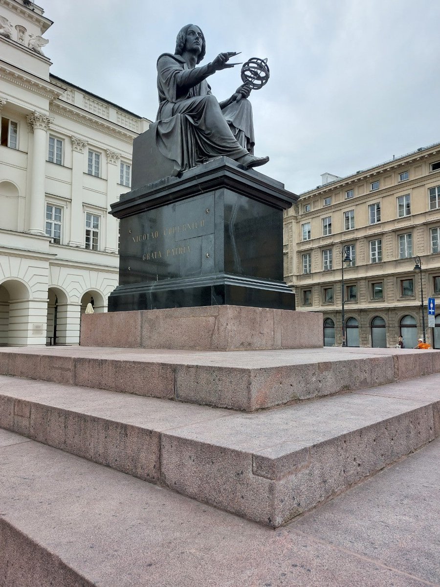 DavidLouisII's tweet photo. Niccolo' Copernico (@ Pomnik Kopernika in Warszawa, Mazowieckie) https://t.co/BKe9GJcfof https://t.co/wrgncoNxis
