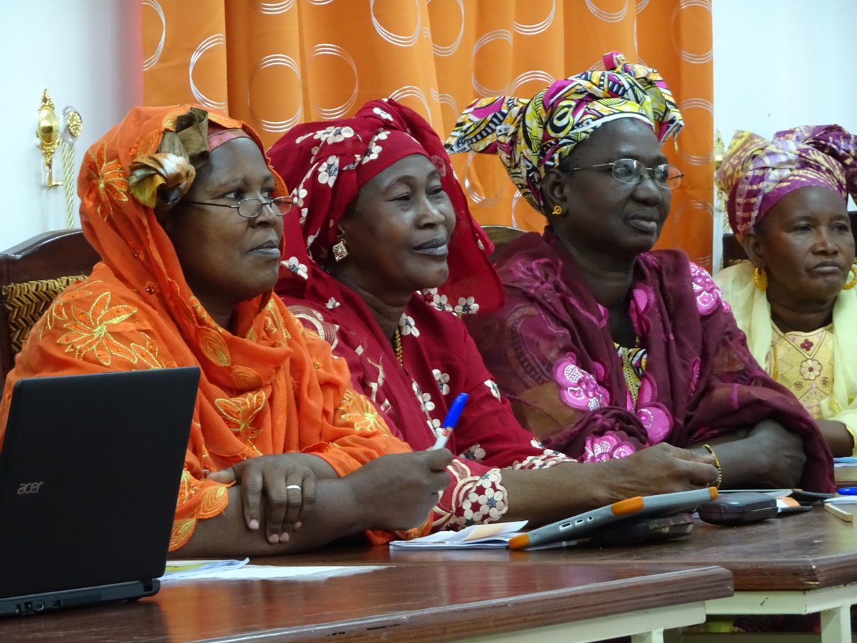 orangeafrica's tweet photo. [#JIFA2023] Aujourd'hui c'est la Journée Internationale de la Femme Africaine! 🥳 

Nous déployons plus de 200 #maisonsdigitales dans 17 pays d’#Afrique afin d’accompagner les femmes entrepreneurs et les former au #numérique.   
cc @FondationOrange https://t.co/Nh31SFmHeM