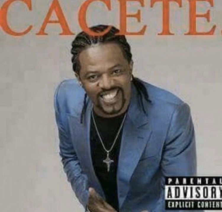 felipegoldenb's tweet image. Precisamos falar sobre como as pessoas perderam a noção no cinema né? 

Ontem tava na pré-estreia de um filme e tinha uma querida com um iPhone 14 no colo. Pra quem não sabe, tem always-on display, ou seja, a tela fica sempre ligada. Já incomodava.

Dai ela começou a…