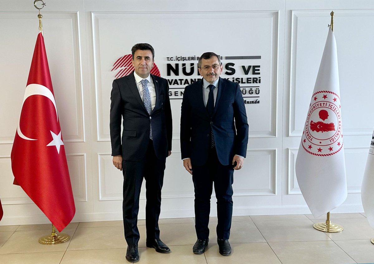 İl Müdürümüz Yusuf MERCAN, Genel Müdürümüz Sayın Şefik AYGÖL'ü makamında ziyaret etti.
#HayatınızınHerAnında
<a href="/sefikaygol/">Şefik AYGÖL</a> 
<a href="/tuncaysonel/">Tuncay Sonel</a> 
@YusufMercan52