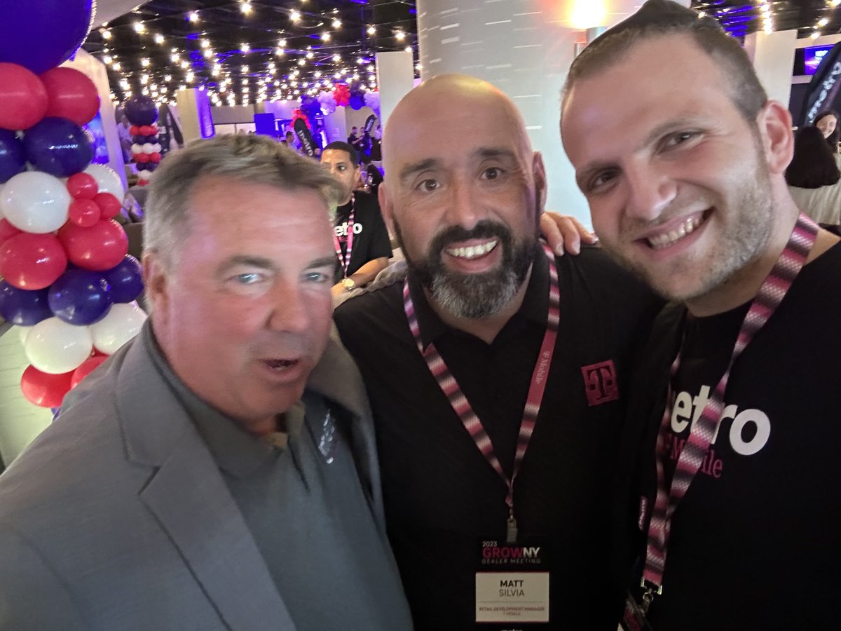 licensedprod's tweet photo. Great meeting and Thank you! ⁦@MichaelZukowsky⁩ ⁦@fmorais24⁩ ⁦ https://t.co/rat7roVxNG