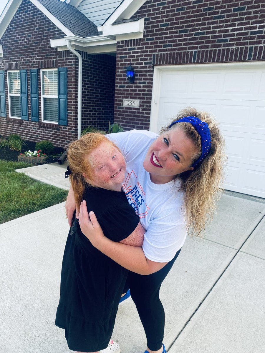 BETHANY_Z_G's tweet photo. Here we go, Warriors! 💙 Serving our students, staff, and community brings me great joy! Can’t wait to welcome our students this morning! https://t.co/3GfliYmcXc