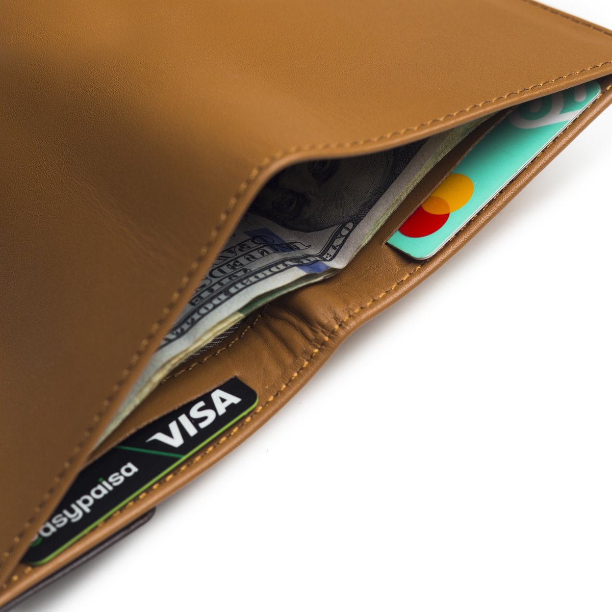 NrthElfOfficial's tweet photo. "Ready to embrace the future of wallets? NOVA is here to revolutionize your everyday carry. Say hello to the ultimate accessory upgrade!
#wallet
#travel
#northelf https://t.co/A152tzEHch