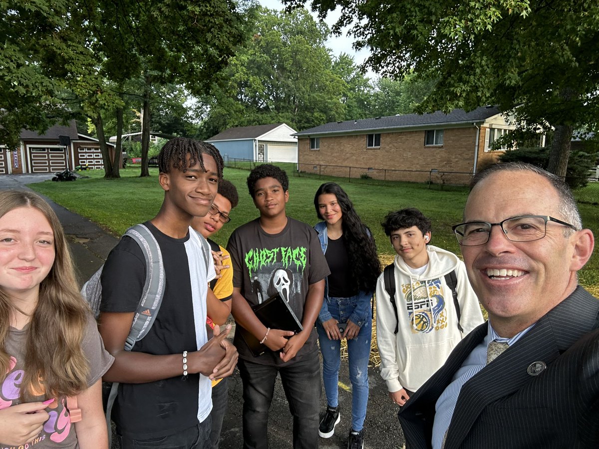 Dr. Jeff Butts (@waynetwpsuper) on Twitter photo These <a href="/BenDavisHS/">Ben Davis High School</a> and <a href="/BenDavisNGC/">Ben Davis NGC</a> students were genuinely excited for the first day of school as they waited for their bus! #wearewayne These <a href="/BenDavisHS/">Ben Davis High School</a> and <a href="/BenDavisNGC/">Ben Davis NGC</a> students were genuinely excited for the first day of school as they waited for their bus! #wearewayne