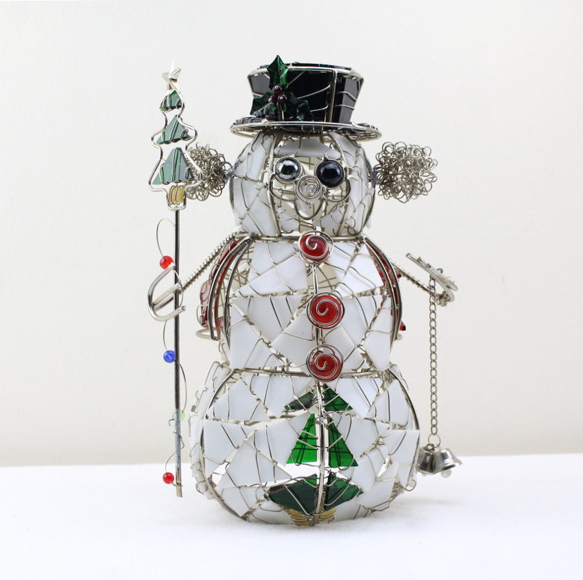 Handmade wire mesh snowman with colorful glass Christmas decoration Snowman figure artwork https://t.co/ysNiFbAiBZ via https://t.co/y4OGSZosTy