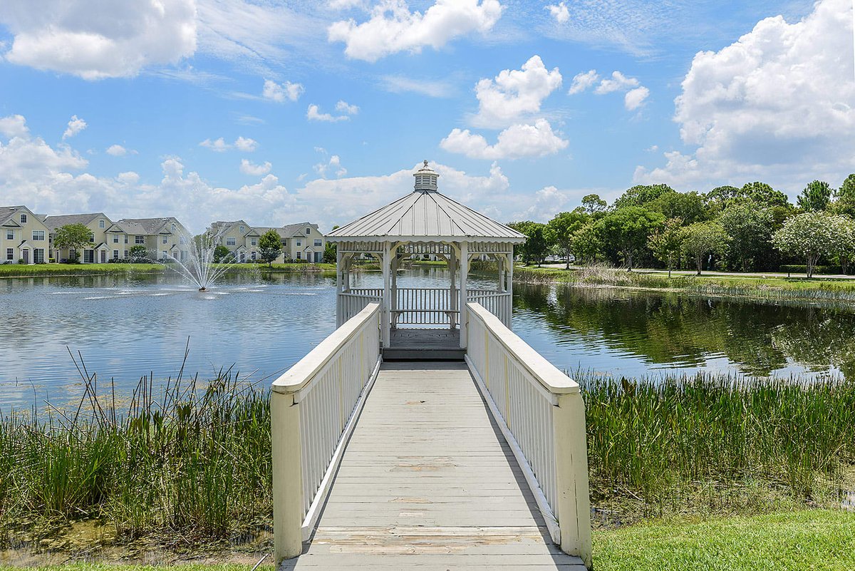 BayHarborFl's tweet photo. Welcome Home To Bay Harbor! 
You'll love everything our welcoming Fort Myers community has to offer!

(239) 454-3344

https://t.co/UWoOI9gMG1

#BayHarbor #LuxuryRentals #LoveWhereYouLive #FortMyersApartments https://t.co/a8TombccAH