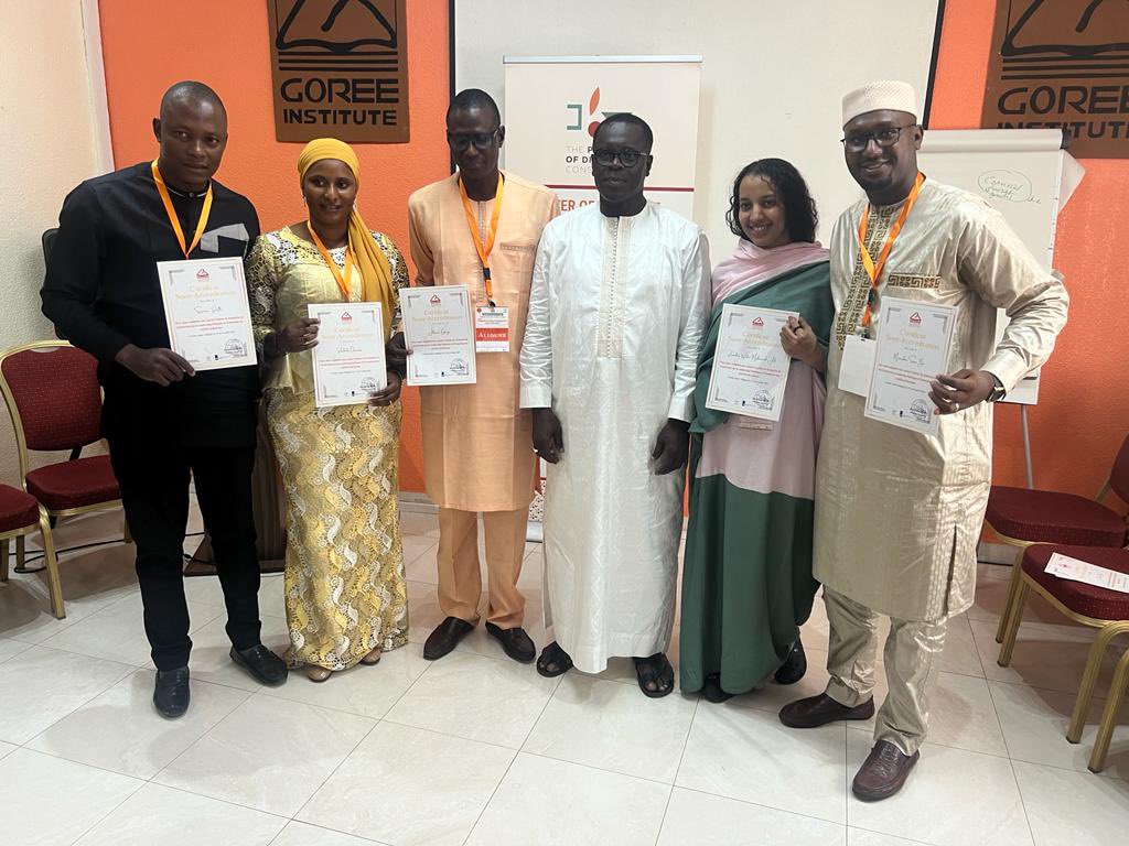Ce fut un plaisir de recevoir mon certificat de semi-accréditation à la suite #formation des formateurs sur le #leadership #politique &amp; #prévention des #conflits #électoraux par Gorée Institut une formation  riche en terme d’évaluation des compétences
<a href="/GoreeInstitute/">Gorée Institute</a> <a href="/DoudouDia9/">Doudou Dia</a>