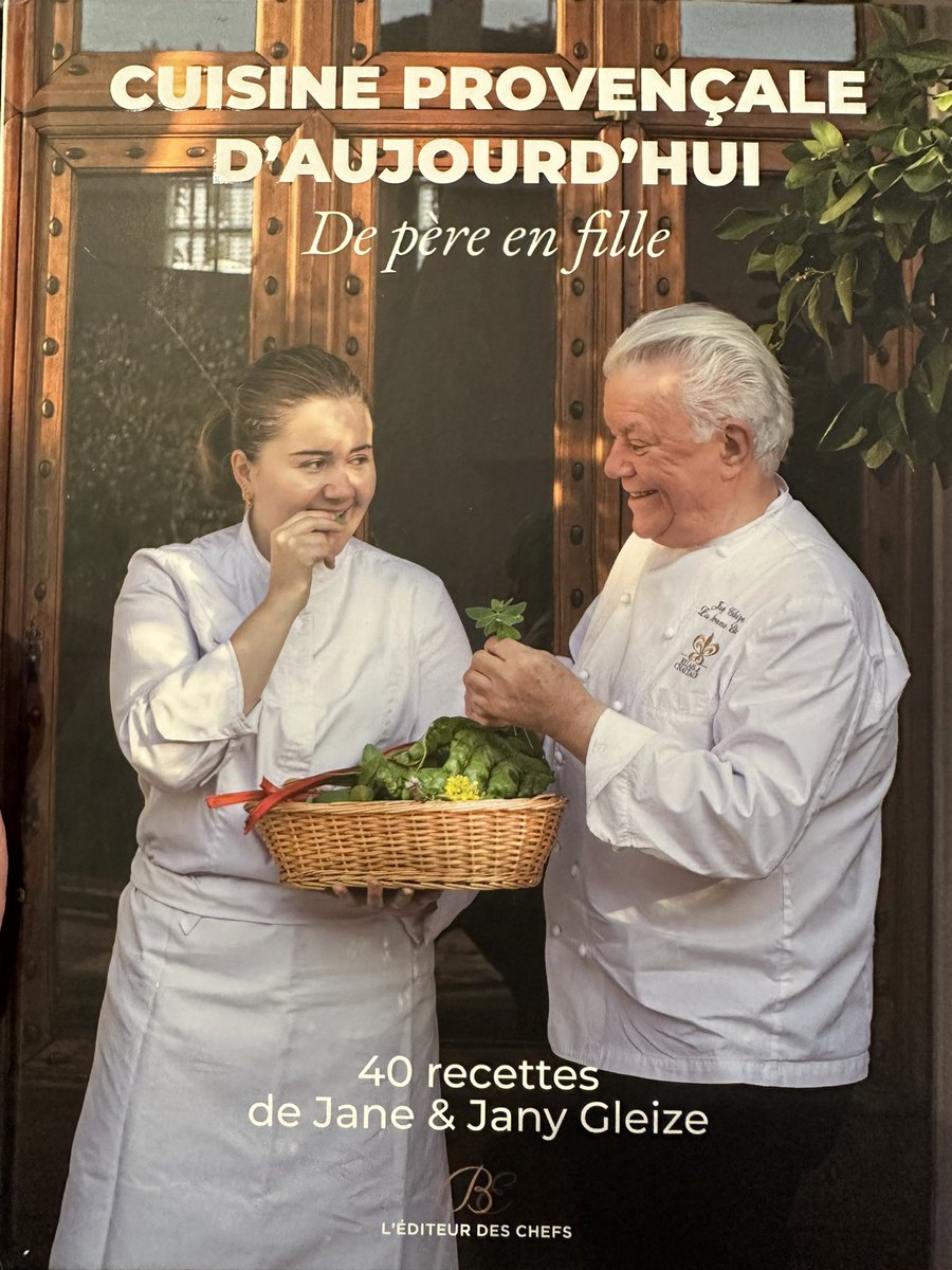 ggomez_chef's tweet photo. Bravo et merci à Jane et Jany Gleize pour ce bel ouvrage sur la cuisine provençale. L’histoire d’une famille, d’une maison, d’un pays. #transmission #noschefsontdutalent #pèrefille #gleize #ambassadedefrancedelagastronomie https://t.co/VWzxFzgfUw