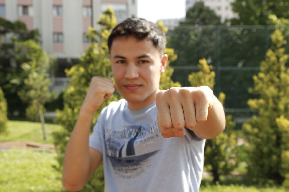 UNHCRTurkiye's tweet photo. Read the inspiring journey of Javad, a young Afghan who fled to Türkiye.

🥋For him, kickboxing is more than just a sport, it is a lifeline of hope!

Thank you 🇪🇺 for continuing to support persons in need of international protection in Türkiye

 👉https://t.co/o9g0XPXT8f https://t.co/l05JmnfdgP