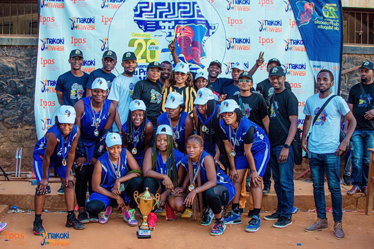 SofediOng's tweet photo. En marge de la célébration du 20ème anniversaire du PM, les jeunes des organisations partenaires à Ipas ont effectué une marche de santé et un match de basketball féminin au stadium de l'ISP/Bukavu.
#ProtocoleDeMaputo20ans,#MakokiYaMwasi
@IpasRDC @YouthSprint @Mulunda_JC https://t.co/lgP8LmxAb5