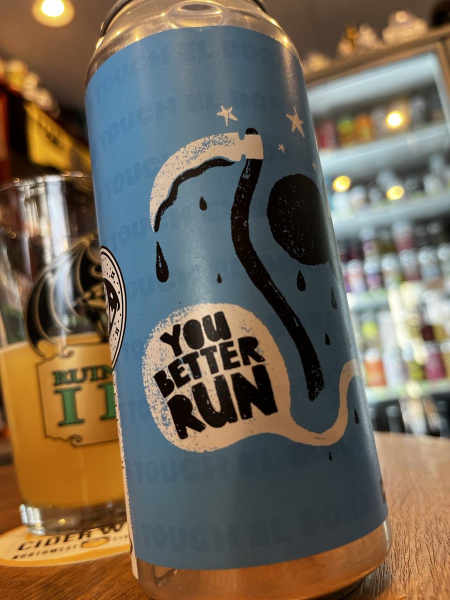 beer_telling's tweet image. メッソーレム、聞き慣れない言葉だけどラテン語で死神を意味するとか。その割にラベル可愛いな！
パイナップル全開にちょい柑橘、引きがちょっと梨感。落ち着いた飲み口でバランスよく飲みやすく、美味しい！
#クラフトビール #Messorem