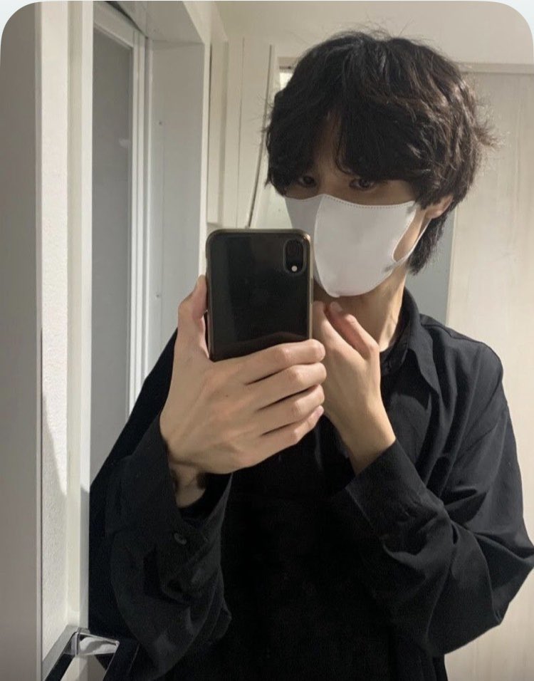 nemuiyou411's tweet photo. v 24歳 都内。虚言癖、ナルシスト。
アプリで彼女作り二股、浮気繰り返す。
会うと過剰に見た目褒め好きと言う。すぐにマスク外さない。雰囲気だけのブス。
以前の居住地、名古屋から被害女性多数。登録名は毎回アルファベット1文字、鏡越しの自撮り 
ペアーズ、pairs、要注意人物、マッチングアプリ https://t.co/o0aJPsruAA