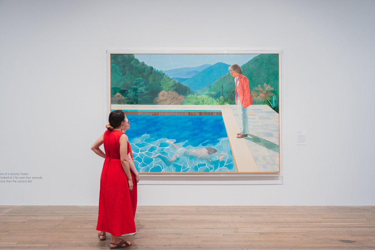 A photograph is a fraction of a second, frozen. So the moment you’ve looked at it for even four  seconds, you’re looking at it far more than the camera did.’ - David Hockney

Find 'Portrait of an Artist (Pool with Two Figures)' 1972 inside #CapturingTheMoment at Tate Modern. 📷💦