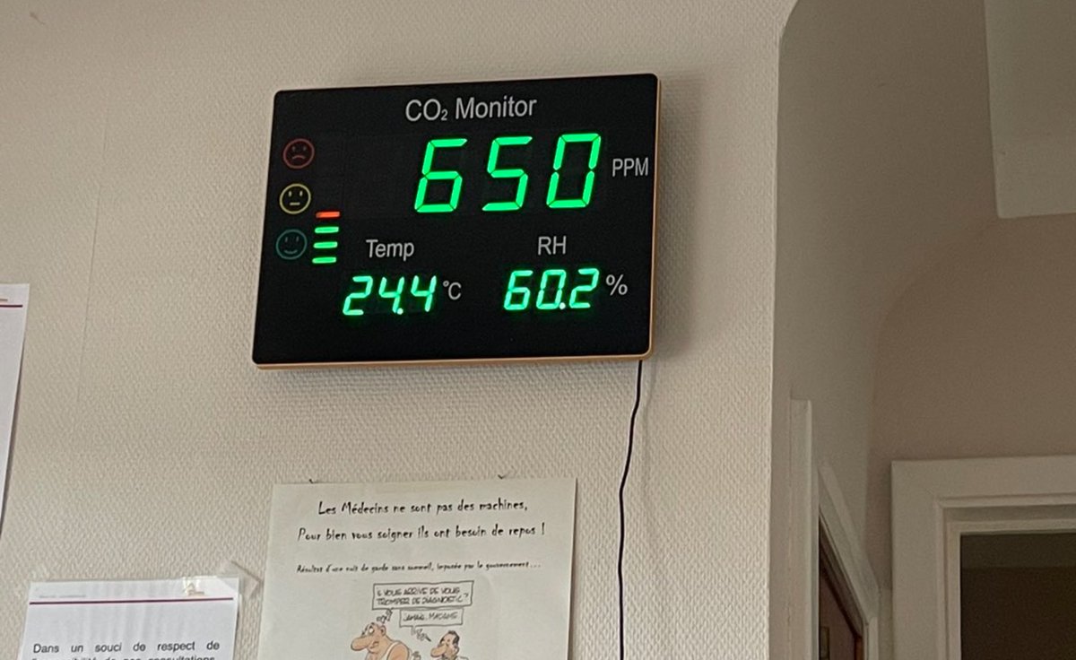 mdc_martinus's tweet photo. Doctor's waiting room with CO2 monitor. ๐
Unfortunately this is still exceptional.
Every public space, and certainly waiting rooms for patients, should display CO2.
*Thanks for sharing @SMeerbeeck! https://t.co/7VraYVgnCT
