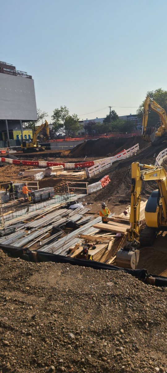 So_New_York's tweet image. With this heat it only means one thing, today&apos;s gonna suck🌡️🕜🕐 sincerely #Local3  electricians of New York and New Jersey..  ✌🏿