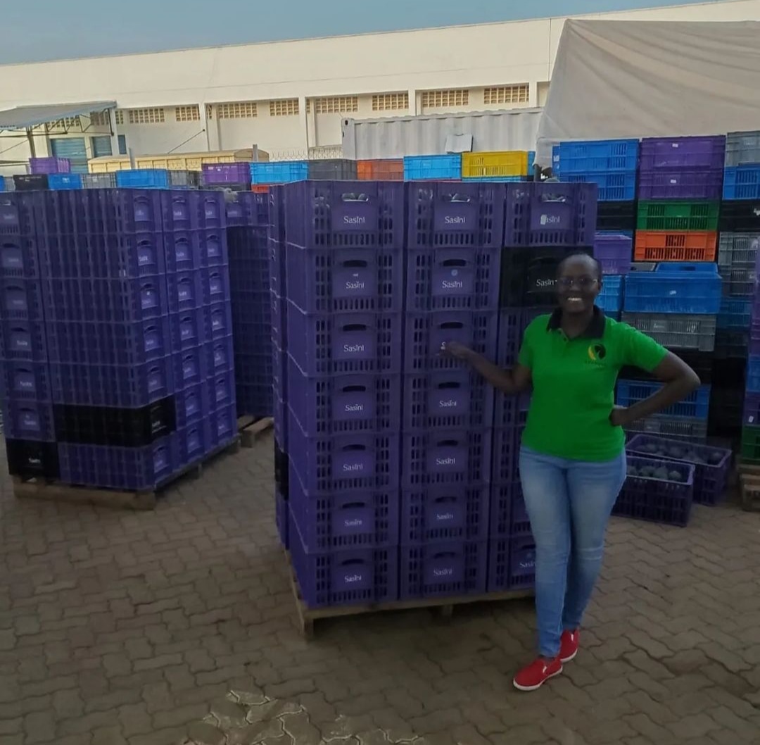 arabukoLtd's tweet photo. Behind every fresh produce delivery, there's a team of dedicated individuals working together to make it happen. From picking and packing to shipping and handling, we're committed to ensuring 100% order fulfillment for our customer.
#Arabuko Nairobi CBD https://t.co/7bB07eV57H