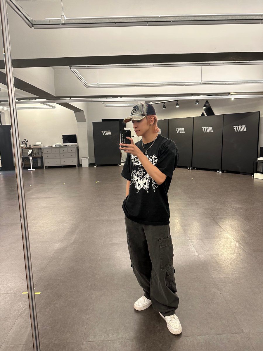 TRENDZ_OFFCL's tweet photo. [#리온]

머리가 묶인당😎

#FROM_TRENDZ #TO_FRIENDZ #TRENDZ #트렌드지 https://t.co/3NBQFS302U