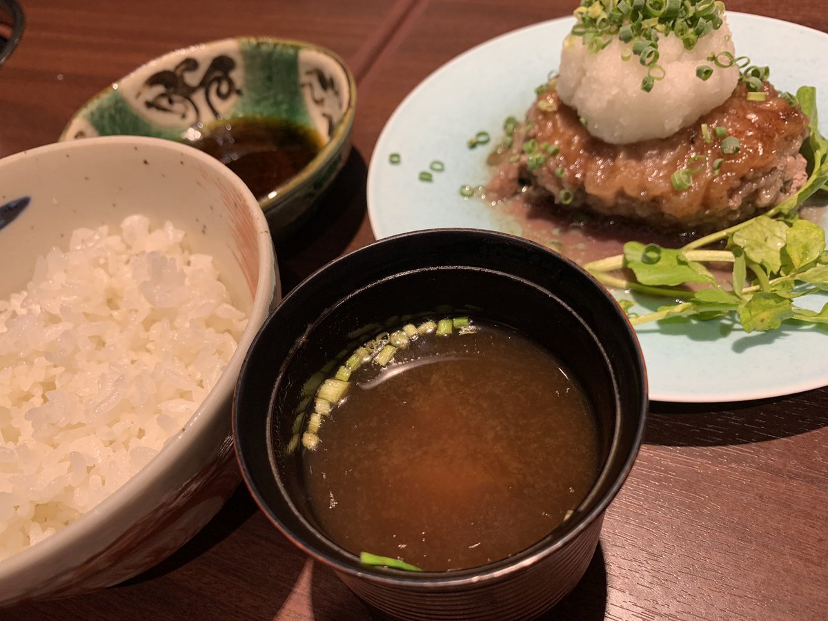 EncgH's tweet photo. 将泰庵さんの飲めるハンバーグ御膳
いただきました！
肉汁がやばい😋
お肉のお寿司も美味しかった😄

#将泰庵  #飲めるハンバーグ 
#ご褒美 #お肉のお寿司 
#ローストビーフ  
#肉味噌豆腐 https://t.co/2e3lLK2uC8